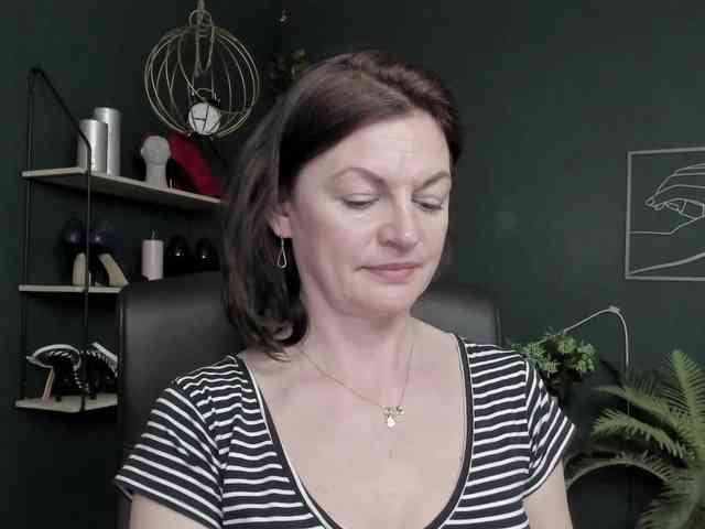 mrsVivian webcam