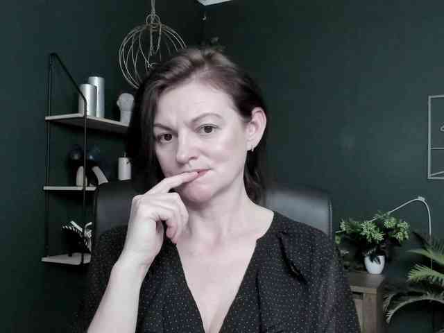 mrsVivian webcam