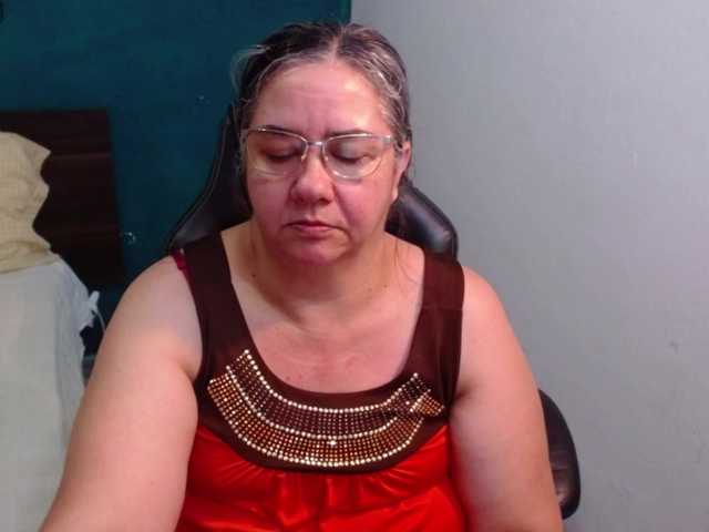 scarlett-dubois live cam on BongaCams