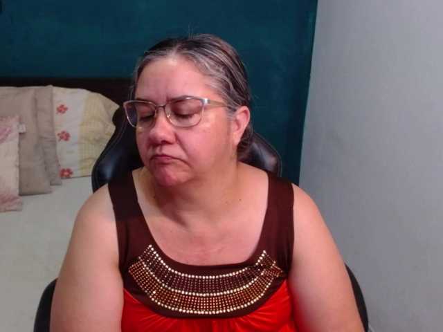 scarlett-dubois live cam on BongaCams