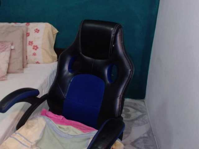 Preview of scarlett-dubois