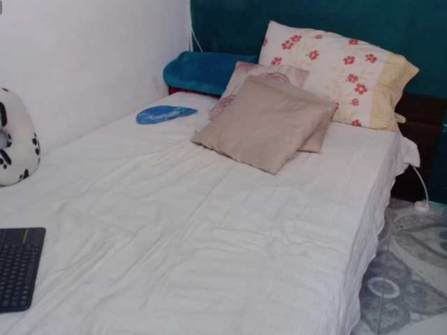 Preview of scarlett-dubois