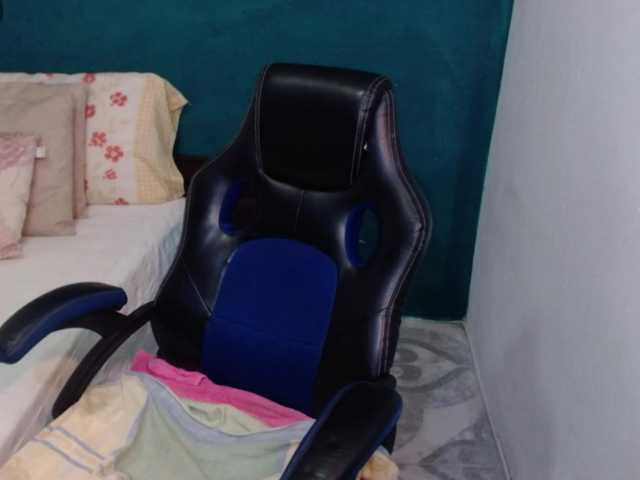 scarlett-dubois's BongaCams show and profile