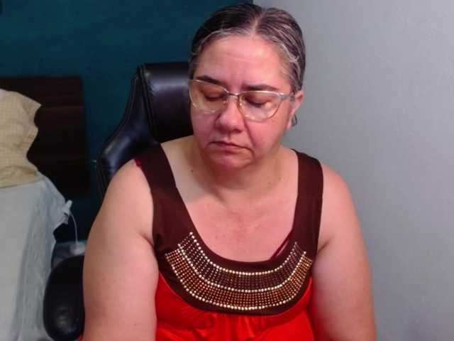scarlett-dubois live cam on BongaCams
