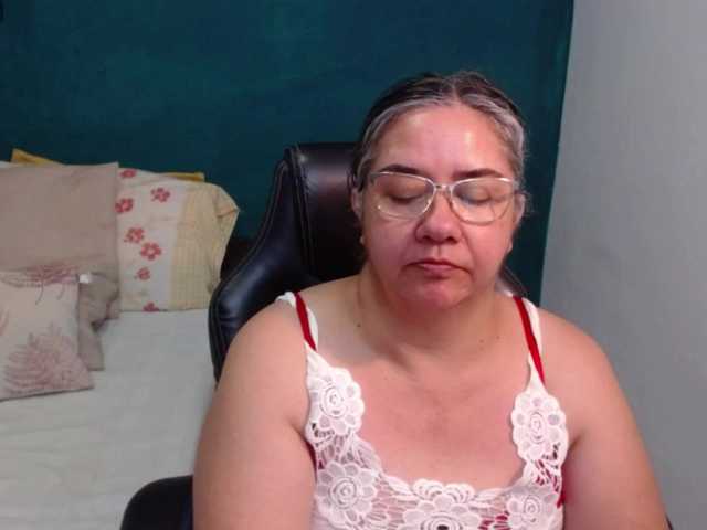 Preview of scarlett-dubois