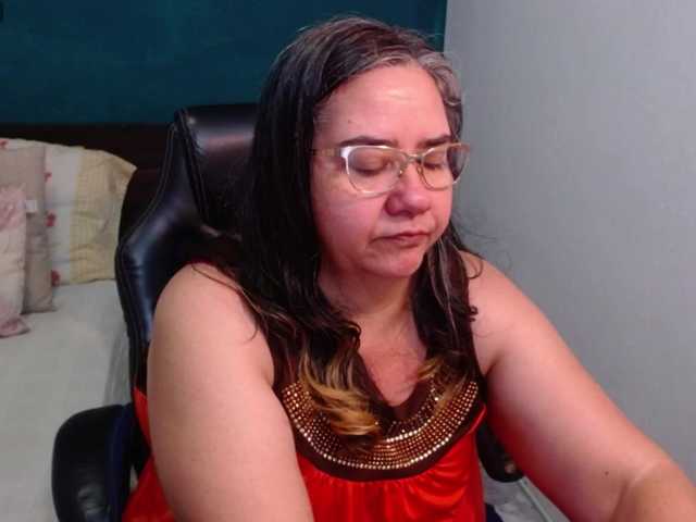 scarlett-dubois live cam on BongaCams