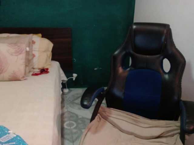 le modèle scarlett-dubois est en webcam porno dans un show sur le site bongacams, il possède les tags suivants: Latino/Hispanic,Brunette,Hairy