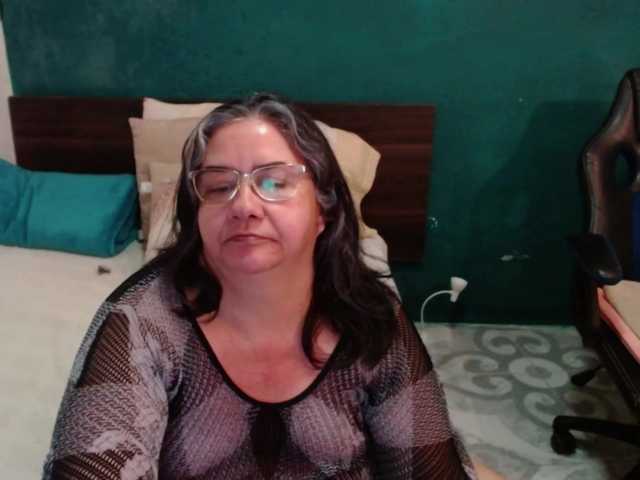scarlett-dubois live cam on BongaCams