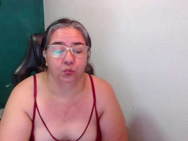 scarlett-dubois live cam on BongaCams