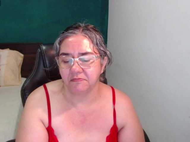 scarlett-dubois live cam on BongaCams