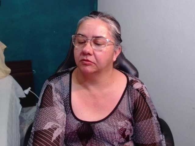 Preview of scarlett-dubois