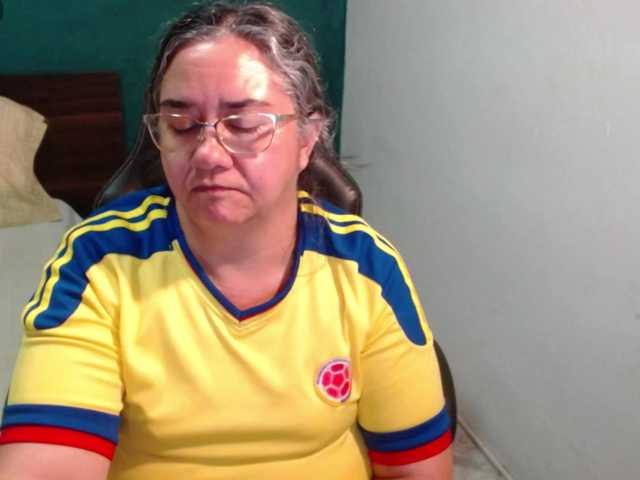 scarlett-dubois live cam on BongaCams