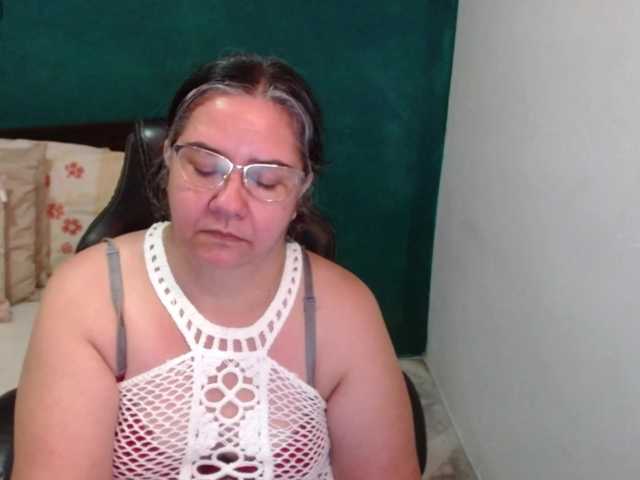 scarlett-dubois live cam on BongaCams