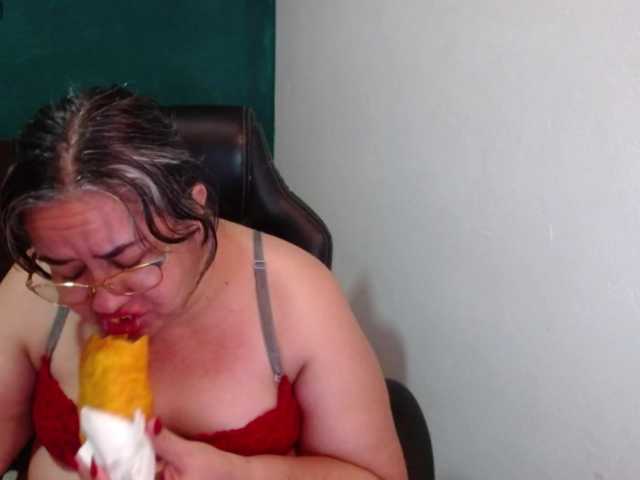 scarlett-dubois live cam on BongaCams