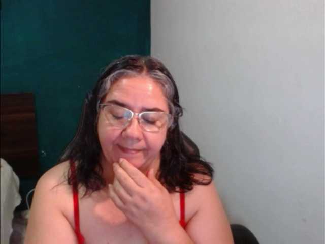 scarlett-dubois live cam on BongaCams