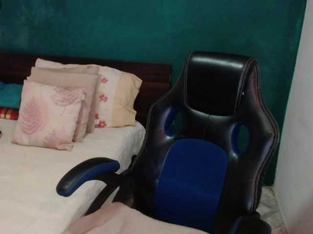scarlett-dubois live cam on BongaCams
