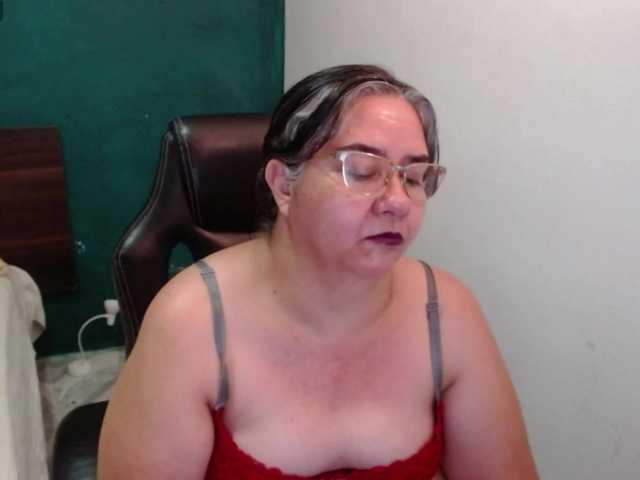 scarlett-dubois live cam on BongaCams
