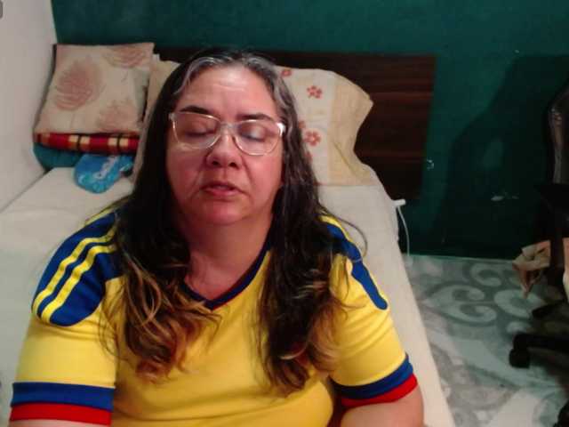 scarlett-dubois live cam on BongaCams