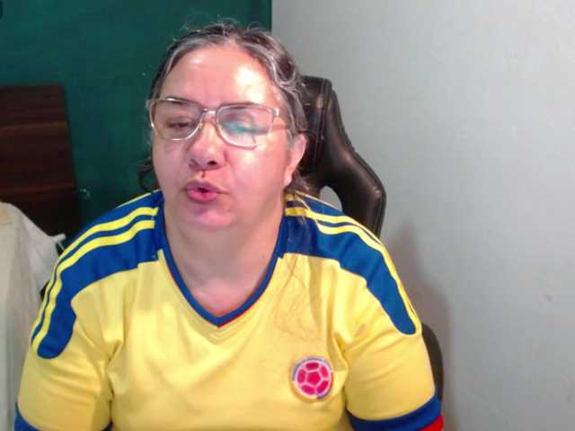 scarlett-dubois live cam on BongaCams