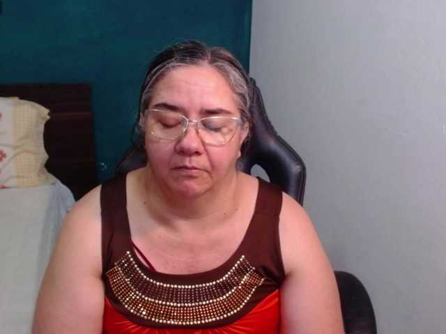 scarlett-dubois live cam on BongaCams