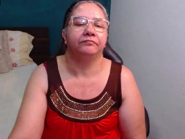 scarlett-dubois live cam on BongaCams