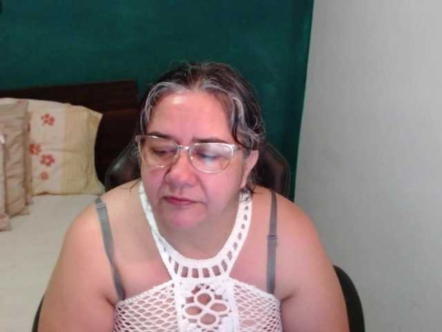 scarlett-dubois live cam on BongaCams
