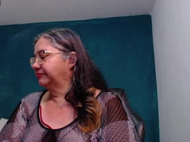 scarlett-dubois's BongaCams show and profile