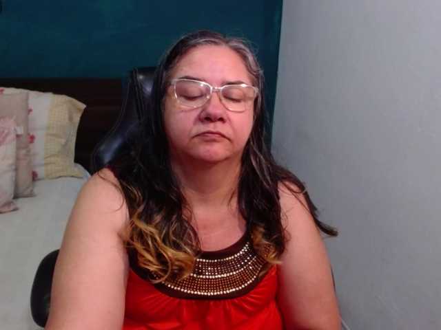 scarlett-dubois live cam on BongaCams