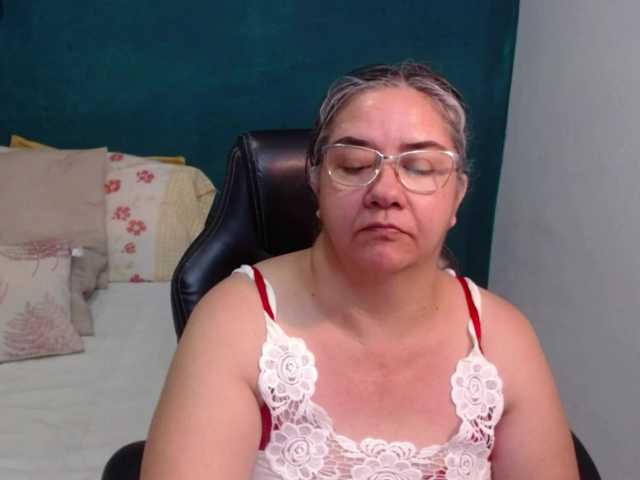 Preview of scarlett-dubois