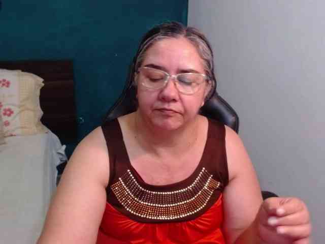 scarlett-dubois webcam