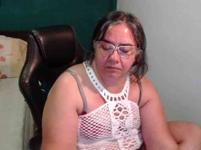 scarlett-dubois webcam