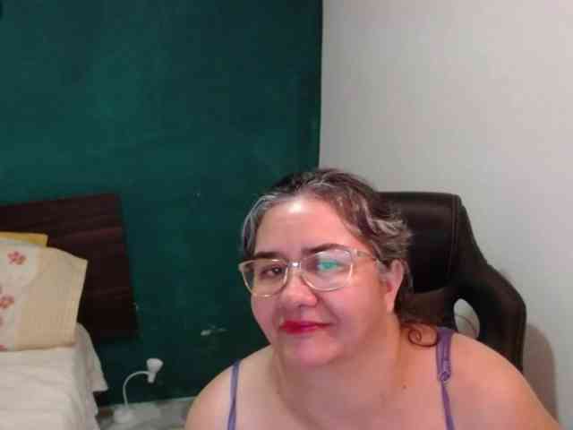 scarlett-dubois webcam