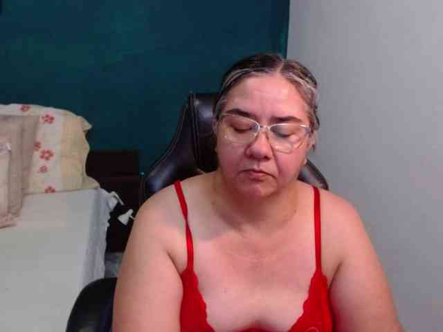 scarlett-dubois webcam