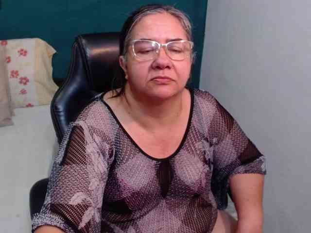 scarlett-dubois webcam