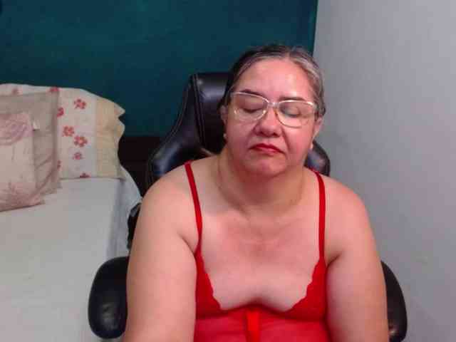 scarlett-dubois webcam