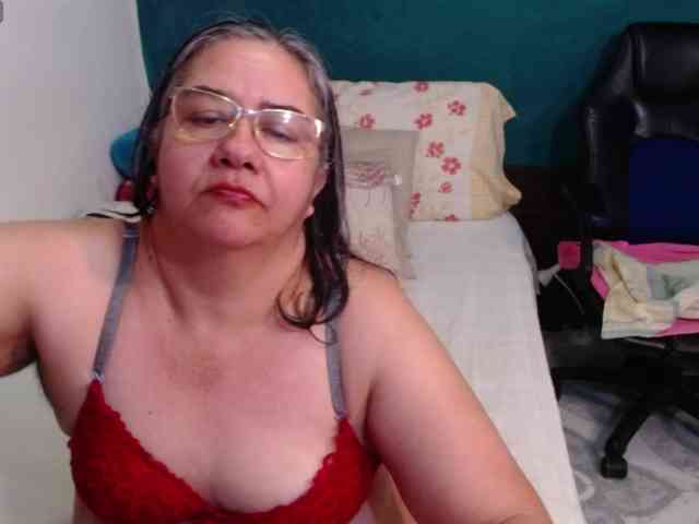 scarlett-dubois webcam