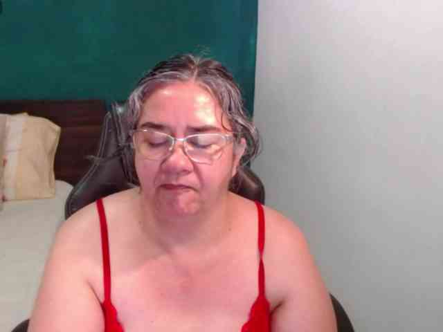 scarlett-dubois webcam
