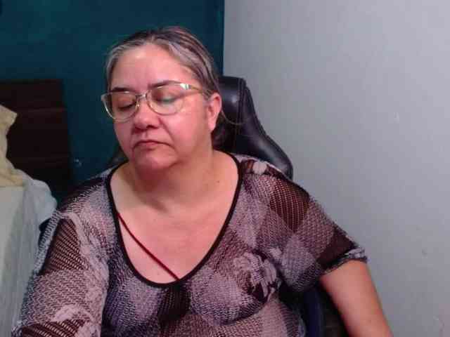 scarlett-dubois webcam
