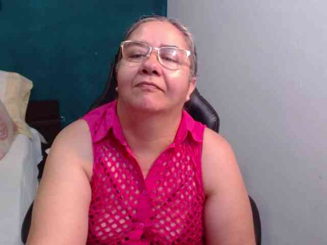 scarlett-dubois webcam