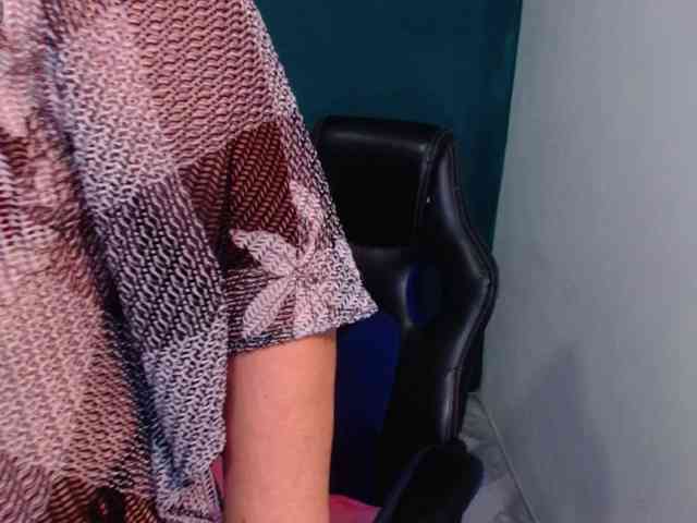 scarlett-dubois webcam