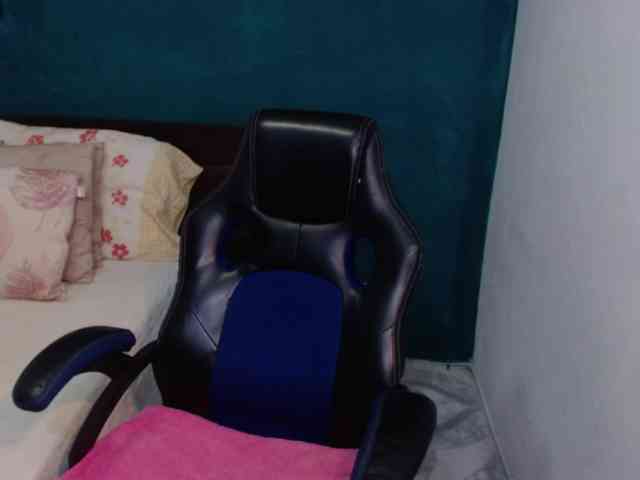 scarlett-dubois webcam