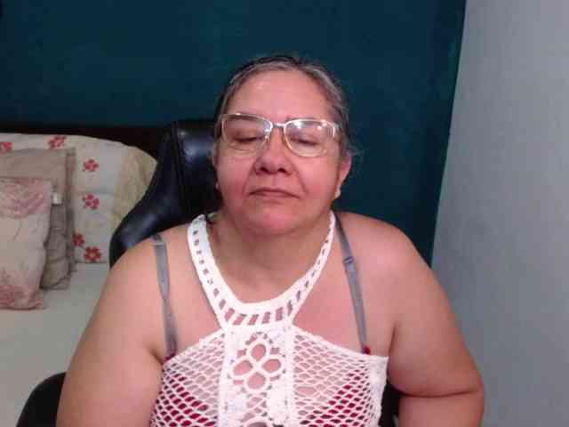 scarlett-dubois webcam