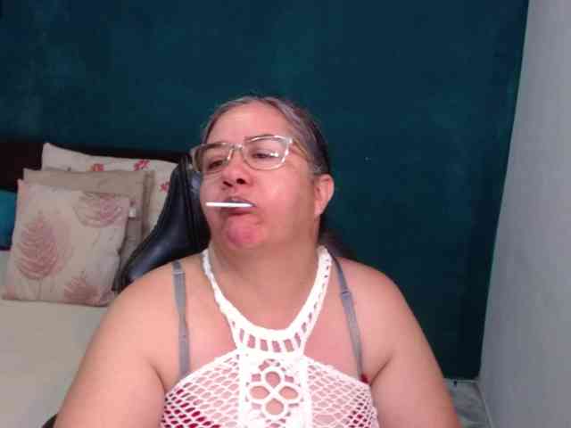 scarlett-dubois webcam