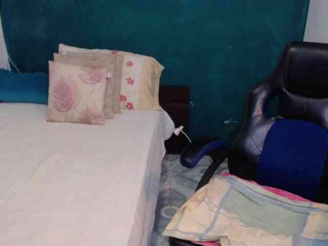 scarlett-dubois webcam