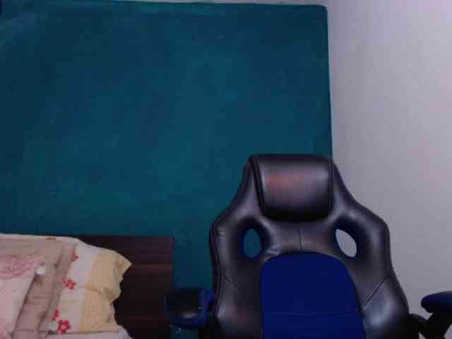 scarlett-dubois webcam