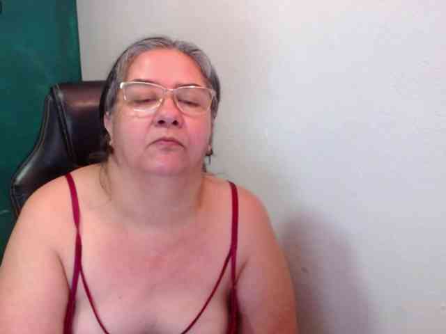 scarlett-dubois webcam