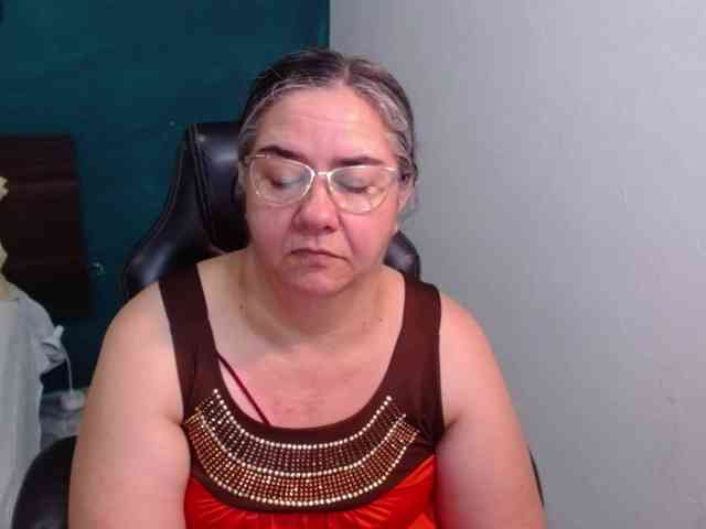 scarlett-dubois webcam