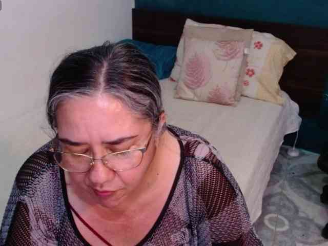 scarlett-dubois webcam