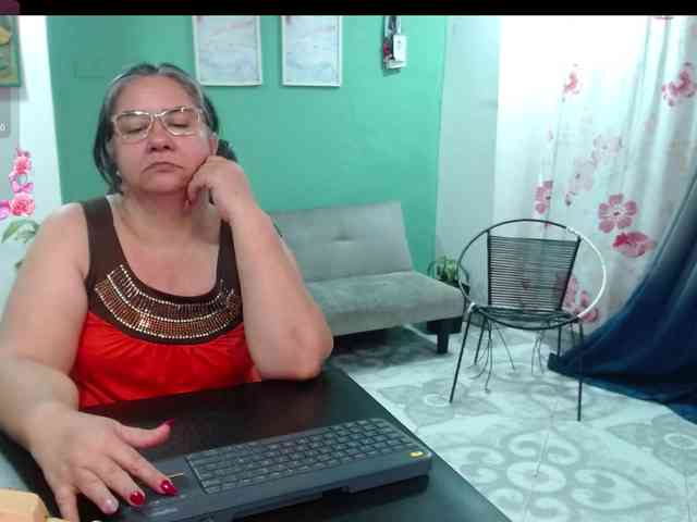 scarlett-dubois webcam