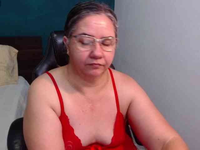 scarlett-dubois webcam